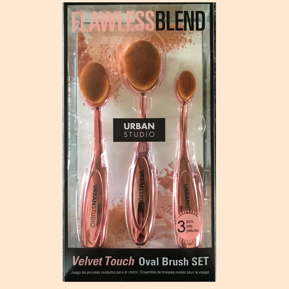 Urban Studio Flawless Blend Brush Set-NWT